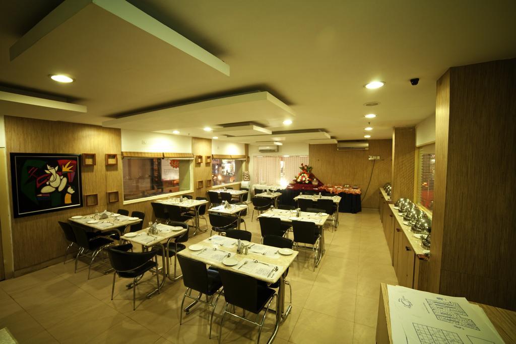 צ'נאי Hotel Sooriya Residency מראה חיצוני תמונה