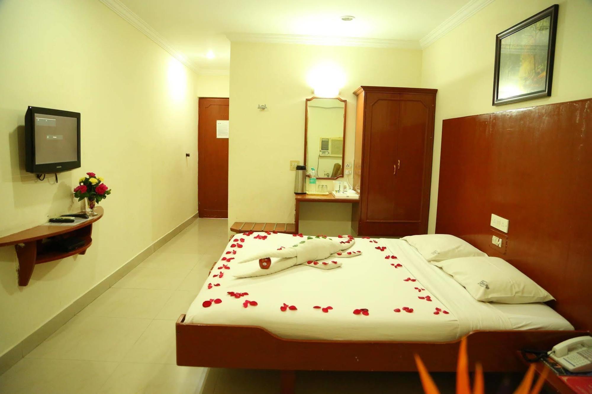 צ'נאי Hotel Sooriya Residency מראה חיצוני תמונה